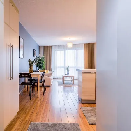 شقة Fully Furnished Spacious In Atasehir اسطنبول